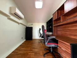 Eastwood Centre (D16), Apartment #562055041